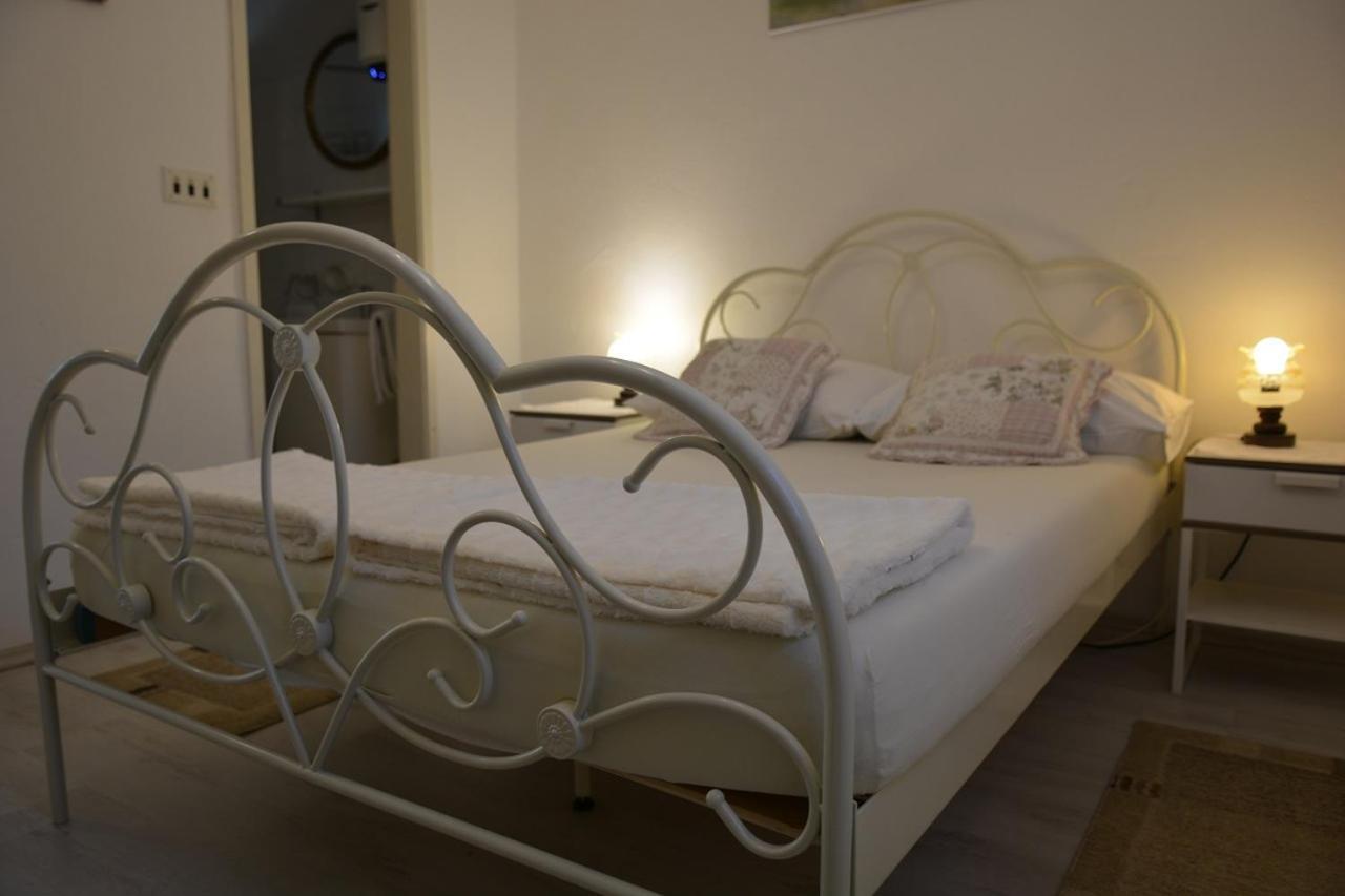 Apartment Srsen Kuciste Extérieur photo