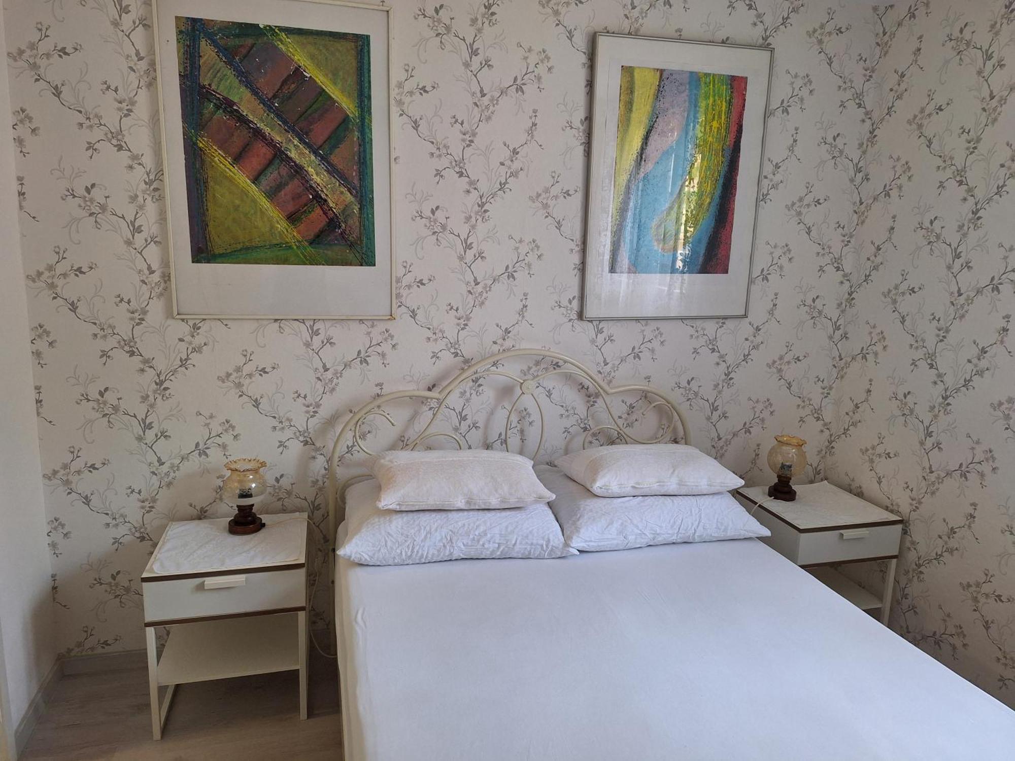 Apartment Srsen Kuciste Extérieur photo